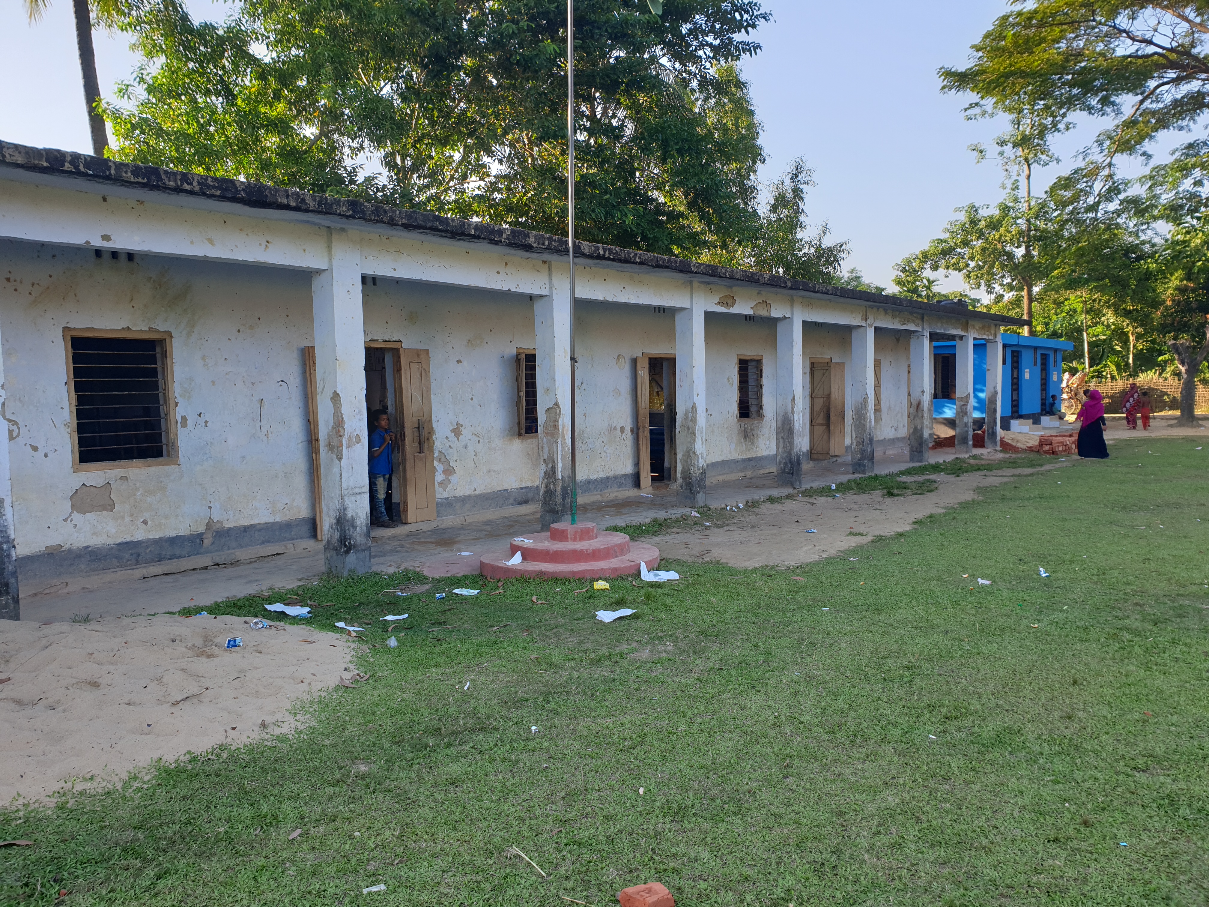 Existing location of school cum disaster shelter building in Dargah Palong